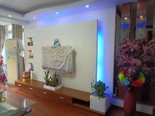 新华园东区3室2厅2卫南朝向130.0万元/套出售