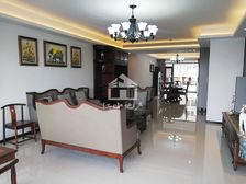 玖珑湖二期头排湖景,业主重新装修过,带车位