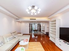 不靠近马路,诚意出售,靠近花园,精装好房