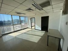 西城区亚泰中心61平米办公室出租,户型方正可注册