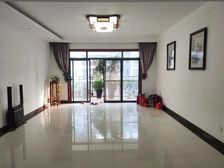 南北通透 中房翡翠园 4室2厅 精装修 零首付多贷