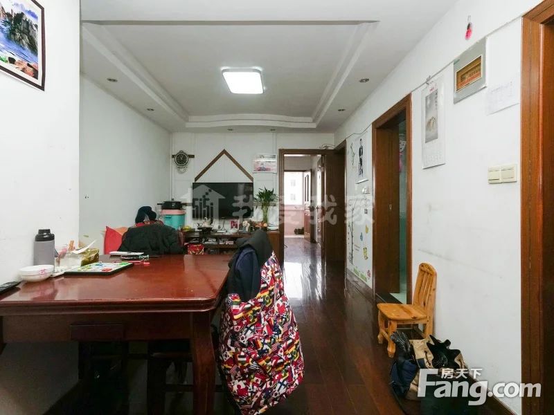 姑苏市区d铁房彩香一村五区大客厅朝南户型非顶楼诚售