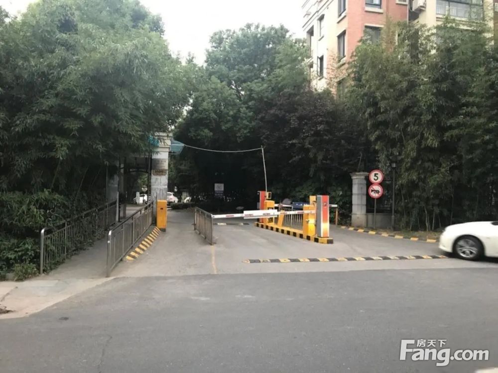 小区相关图