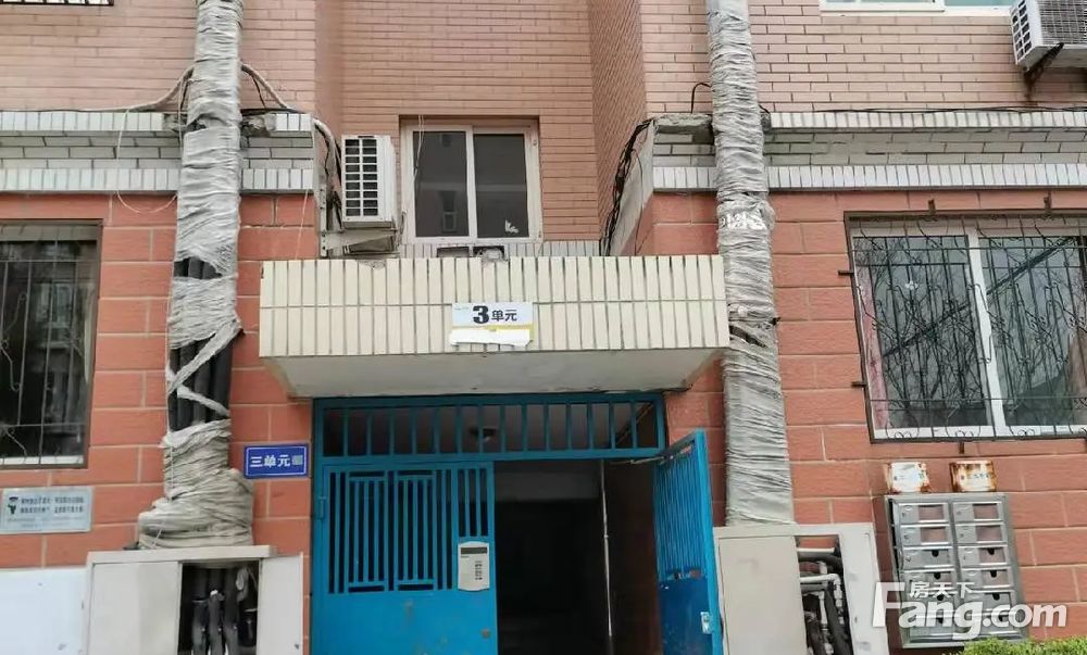 秀兰城市花园1楼带地下室南北通透全明户型