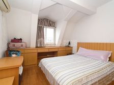 采香花园二室二厅,复式的,楼上楼下实用面积大