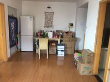 月湖旁-城市先锋 清装 2南 东首 电梯洋房 视野开阔 特价