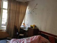 陈渡路私房 4室1厅2卫 一开间两层半 一楼店面二楼住人