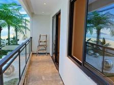 售楼处特价70平方47万/海风四季/朝南全亮自带商业一线海景