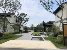 湖棠3室2厅3卫南朝向1700.0万元/套出售