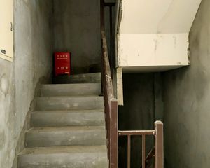 春漫里别墅4室2厅3卫南朝向210.0万元/套出售