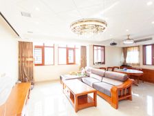 (装修保养九九新)典雅花园 顶复精装房间功能多全天采光