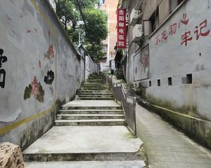 忠烈街2室1厅1卫1阳台8/8层