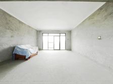 姚江湾 一线江景大平层 202平纯毛坯 5楼 采光视野无敌