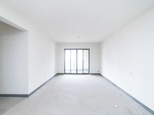 天宁吾悦旁 吾悦广场3室毛坯 中上好楼层 南北通透