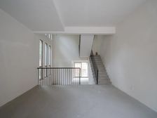 红梅公园旁 稀缺别墅 边户 御翠园别墅区 5室3厅 毛坯