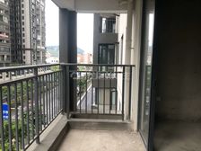 总部基地站地铁口!急售!随时可以看房!