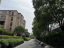 运河一品 沿古运河商墅 与东关街隔河相望 朝西 三层