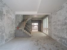 红梅公园旁 稀缺联排 边户 御翠园别墅区 5室3厅 毛坯