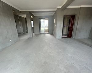 保利印江南5室3厅3卫南朝向1350.0万元/套出售