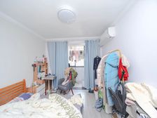 (书香苑,双南两房,精装修)小区中间位置,采光好,诚意出售