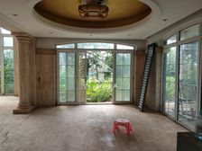 龙胤花园 6房3厅1850万