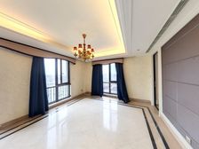 御玺园 空中别墅 雅戈尔出品 顶豪之作 277平26楼视野好