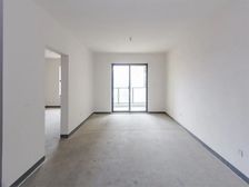 急卖 中航樾玺,边户四房两卫,中间楼层,湖景采光佳,诚售可谈