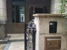 双天桃书包 联排别墅带花园露台