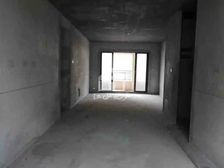 万达茂 4房2厅143万