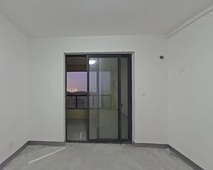 云水湾3室2厅2卫南朝向180.0万元/套出售