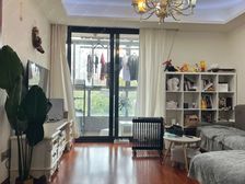 三林前滩,林梅新村板式大两房可当三房,面积大总价低,满5V1