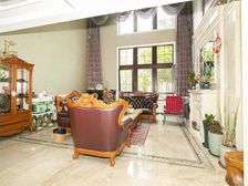 三间南向卧室,6.7米挑空客厅,15.7米面宽,双主卧室设计