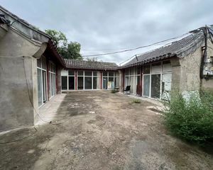 业主直售 交道口鼓楼东大街主街四合院出售 两证齐全 可翻建
