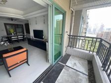 南国花园 豪装大三房 高层南望江 看房方便 拎包入住