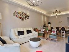 急卖 送车位 173平4居 南北向精装修 拎包入住