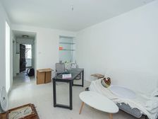 诚意出售朝南一房一厅 稀缺户型 带阁楼送露台 近环球港