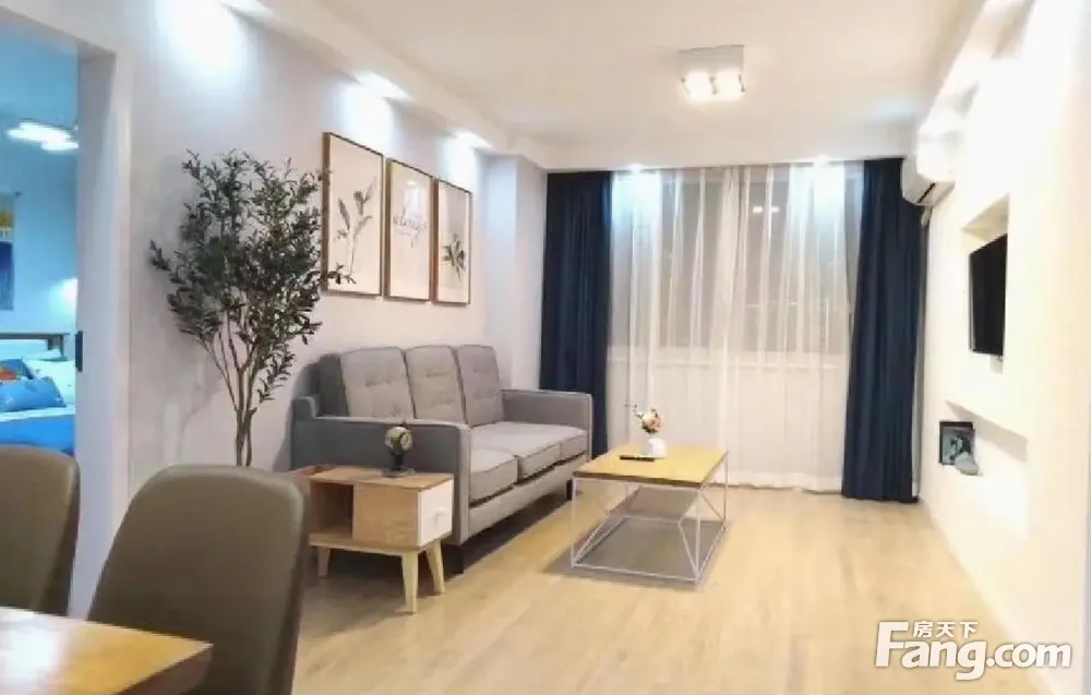 中友嘉园，电梯高层，精装修，面前12号线，出行便捷，近漕河泾
