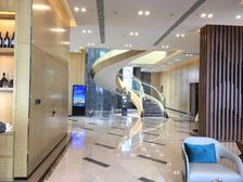 爱群荟景湾内转 顶层复式单位 南向高层一线望江 诚意急售