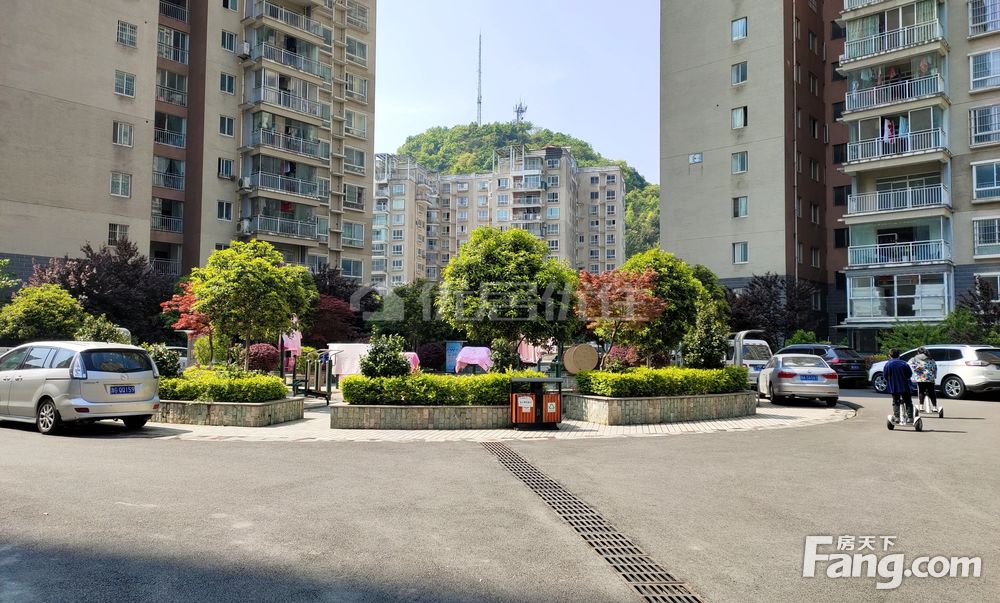 观山湖1号1室1厅精装修带阳台关门卖,贵阳观山湖碧海花园观山湖1号二