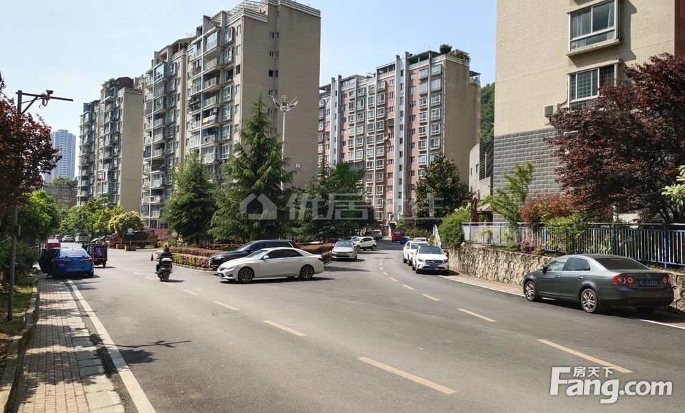 观山湖1号1室1厅精装修带阳台关门卖,贵阳观山湖碧海花园观山湖1号二