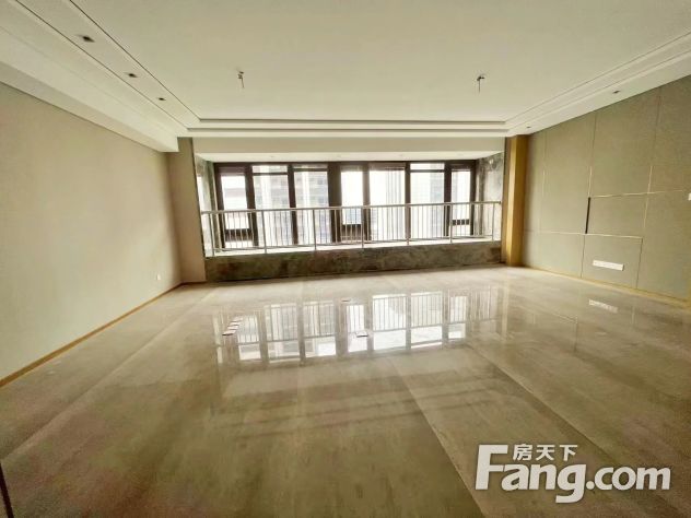 尚峰名邸3室192平房屋价值分析报告