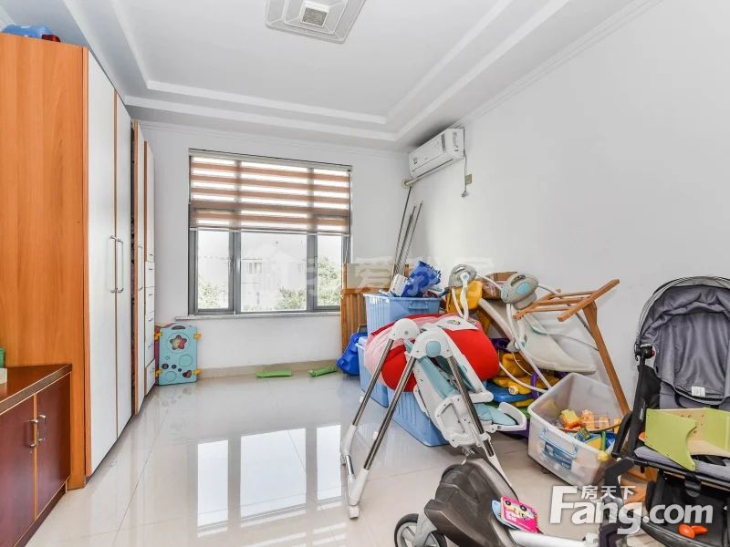 沧浪新城博雅苑5室3厅品质别墅带大院子