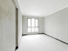 (一线江景,有钥匙)青林湾八期一线江景房四开间朝南 全新白坯