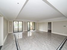 小高层 低楼层 2楼 璞樾门第 4室2厅 精装修