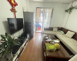 精装修 楼层好 采光好 无遮挡 配套齐全 价格可谈