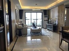 天河金融城板块 大四房 中间楼层 南向望花园 精装