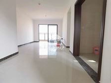 青秀山龙景路保利领秀前城 南北通透精装四房 满二仅售139万