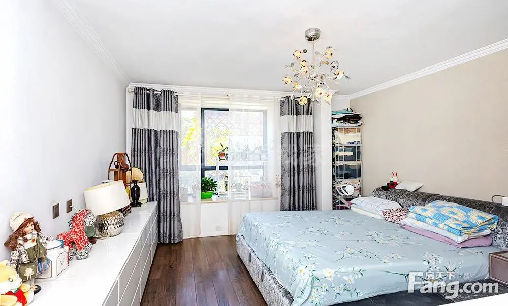 朝阳区酒仙桥丽都东镇3室4厅