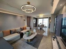 品实云湖花城 入读公立學校 急售包税 拎包入住 价格可谈