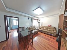 97年小区中区楼层全明户型两房朝南厅朝南小区中间位置诚意出售